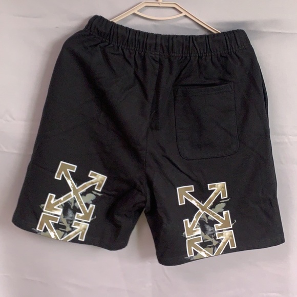 Men’s Off-White Shorts 🩳 - Picture 1 of 6